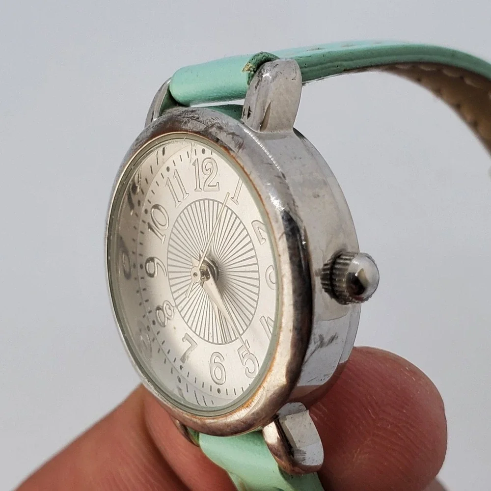 Women's Watch 26MM Gray Case Dial‎ Teal Faux Leather Bands New Battery